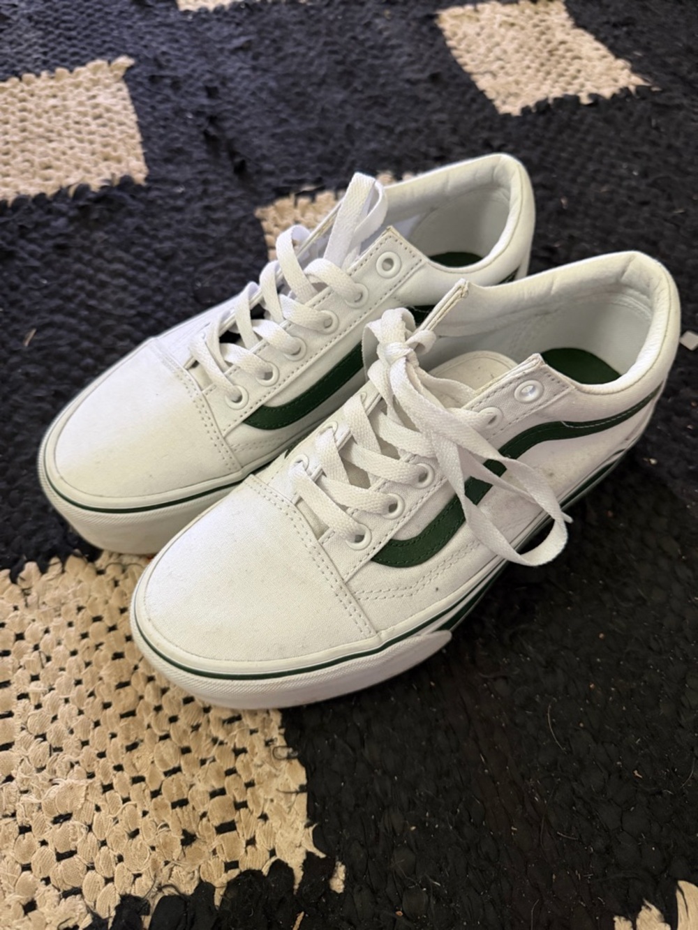 Vans White Canvas Sneakers with Green Side Stripe